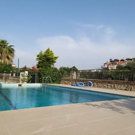 Villa Guengoer Villa *