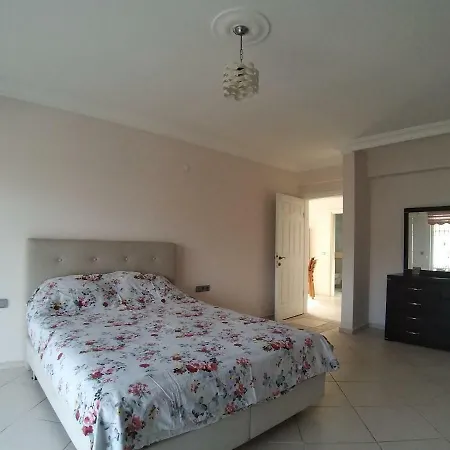 Villa Guengoer Villa *
